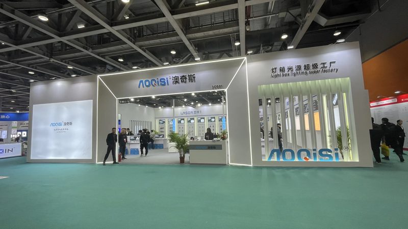 门头招牌材质大揭秘：如何选择合适的加盟品牌